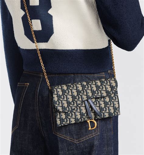 dior saddle wallet on chain outfit